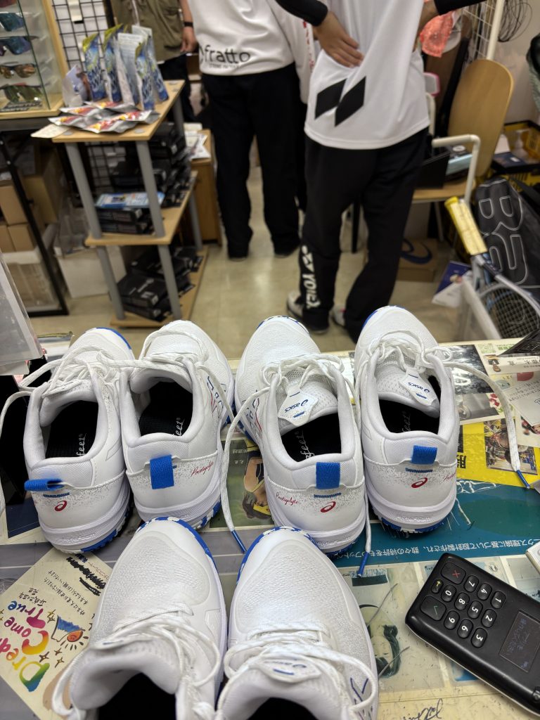 小中学生の足はまだ柔らかい。鍛える前に壊れてしまうことも。【テニスショップ通販店長のブログ＠テニスショップLAFINO 西山克久】
