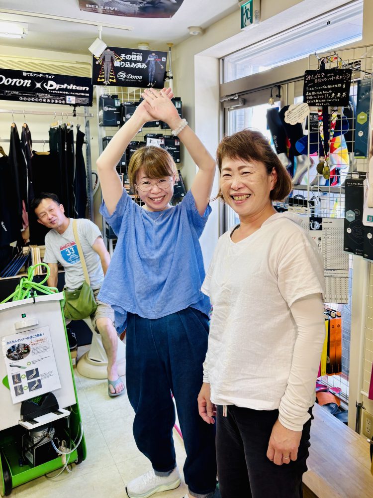 足までそっくり…双子の神秘に触れた一日【テニスショップ通販店長のブログ＠テニスショップLAFINO 西山克久】