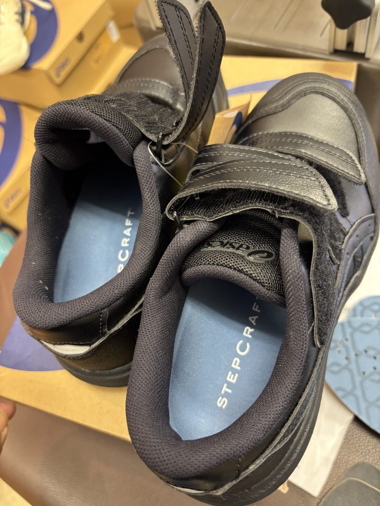 飲食業の立ち仕事が激変する！料理人にこそ試してほしい厨房シューズとインソールの話【テニスショップ通販店長のブログ＠テニスショップLAFINO 西山克久】