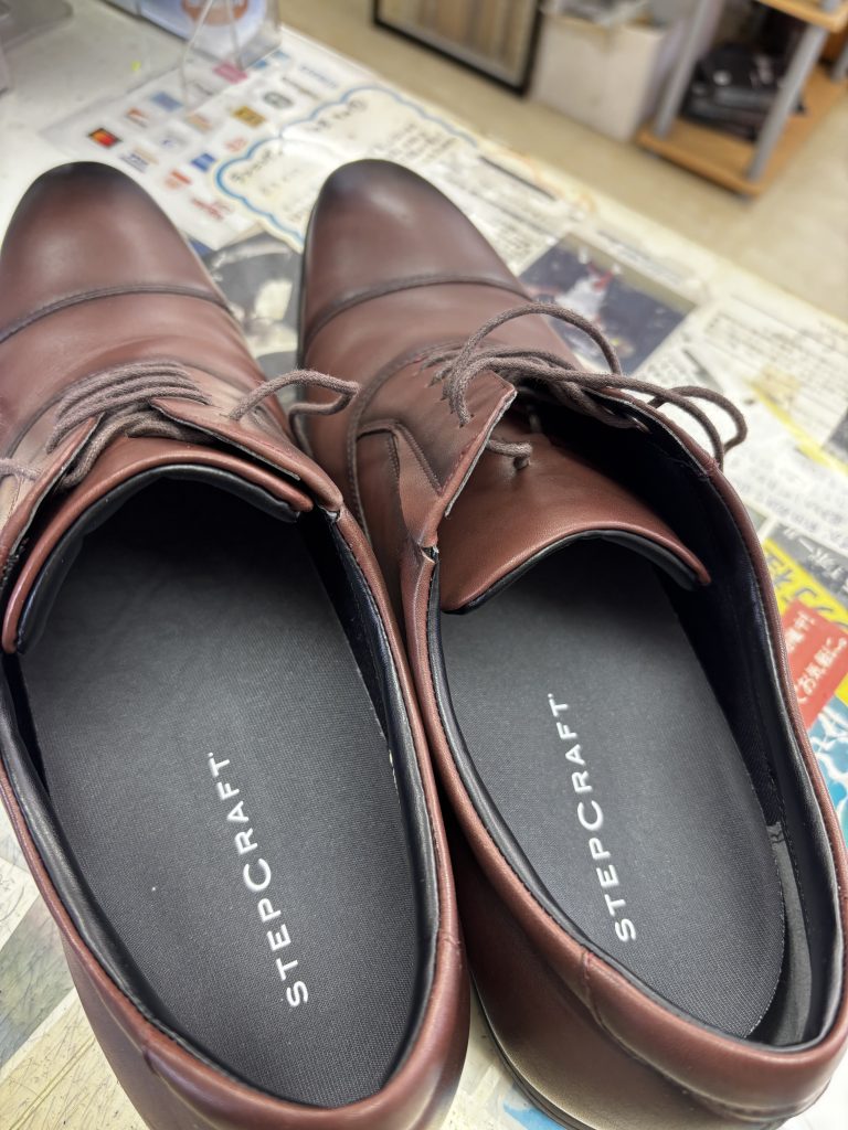 見た目も姿勢も変わる。革靴インソールという最適解【テニスショップ通販店長のブログ＠テニスショップLAFINO 西山克久】